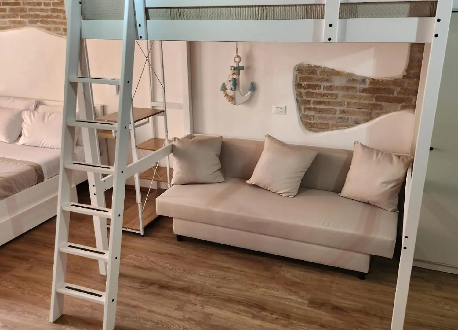Ancora Giglio Home جيليو بورتو